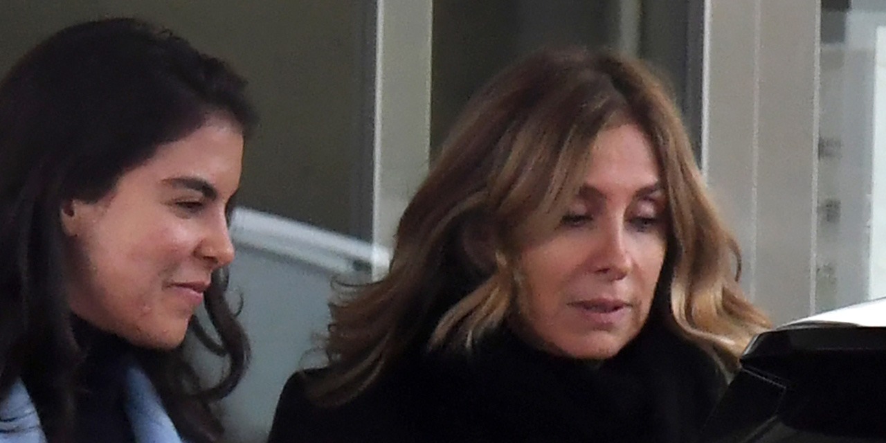 G7 In Biarritz Carole Ghosn Calls Macron To Intervene With Shinzo Abe For Her Husband Teller Report