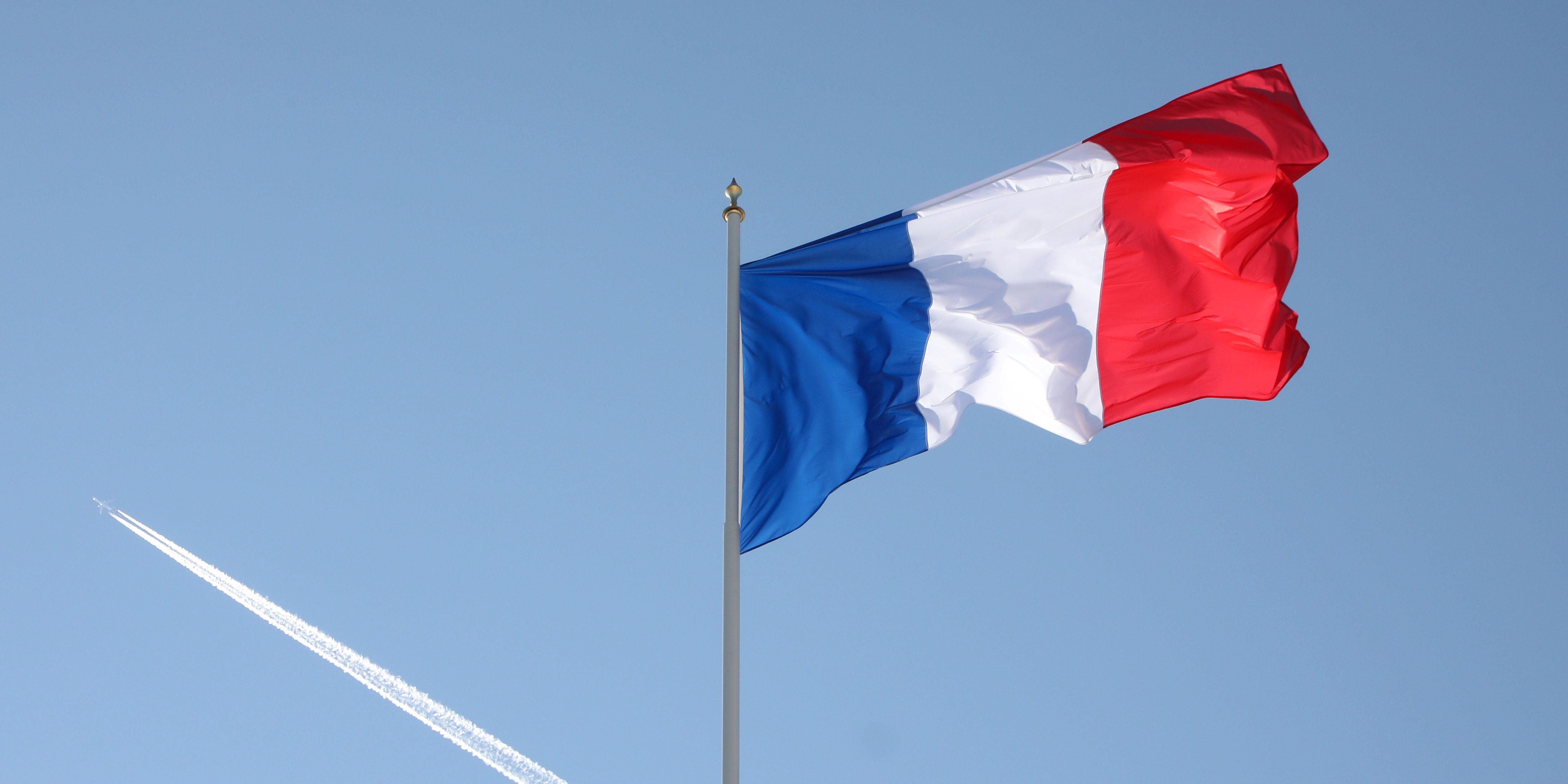 Gabon : la France condamne le coup d #39 Etat militaire qui est en cours