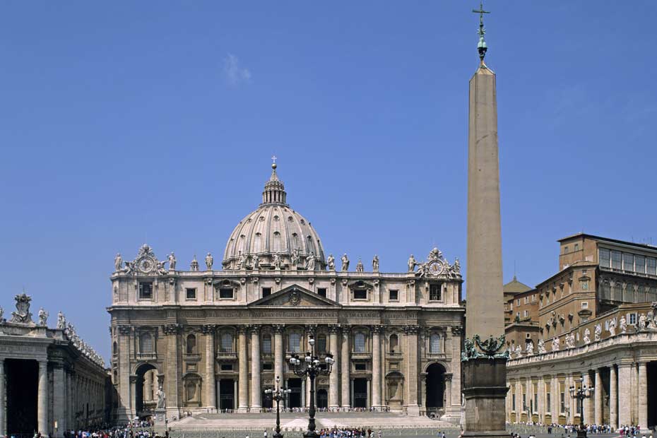 Le début du Conclave avant le 15 mars