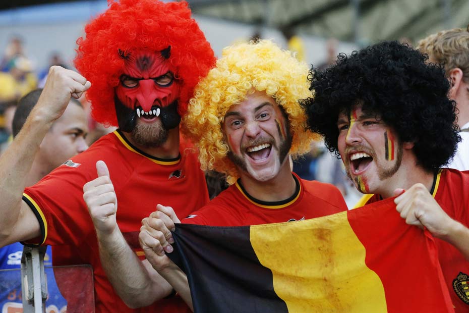 Le Drapeau Belge Est Il A L Envers Depuis 1 Ans Le Drapeau Belge Est Il A L Envers Depuis 1 Ans