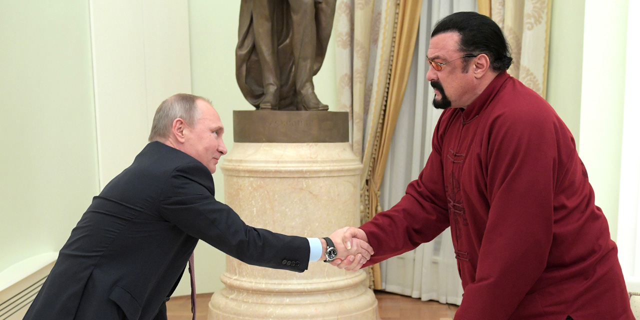 Poutine a remis un passeport russe à l'acteur américain ...