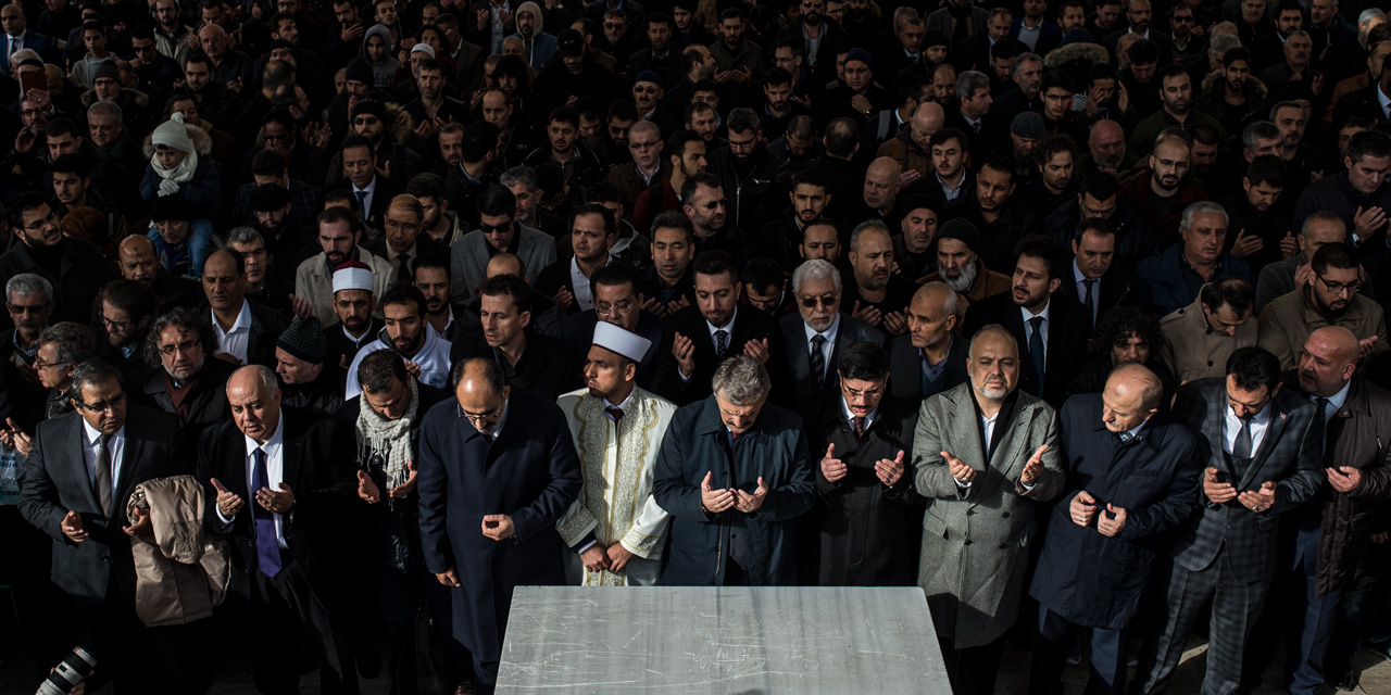 Priere Funeraire En Hommage A Jamal Khashoggi A Istanbul