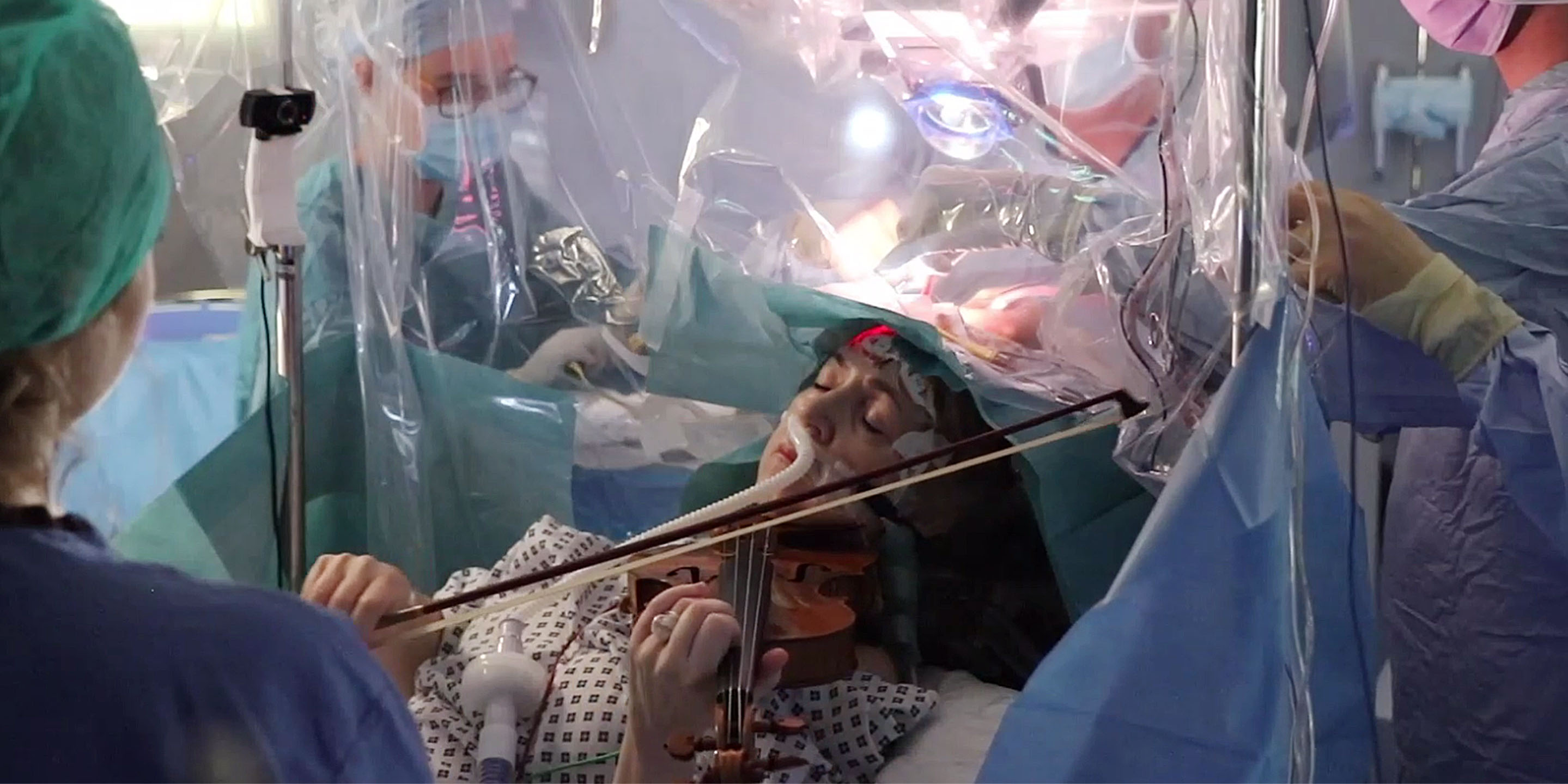 Violinist plays during brain surgery to guide doctors Teller Report