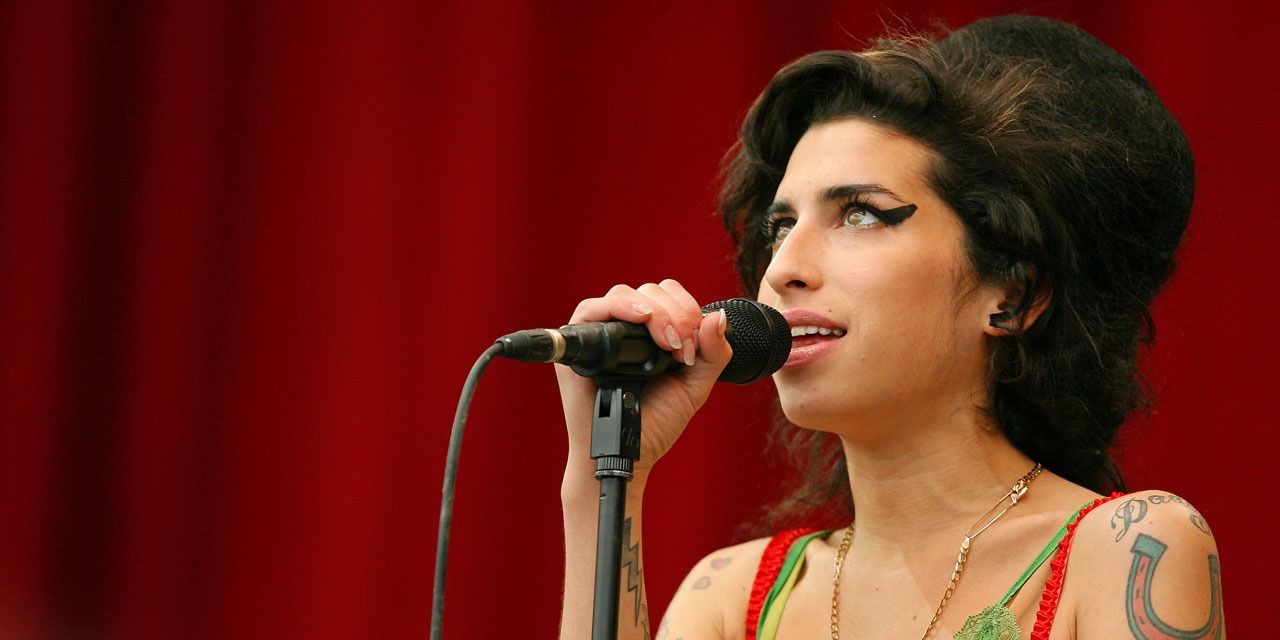 De Quoi Est Mort Amy Winehouse Dix ans de la mort d'Amy Winehouse : un portrait inédit de la reine de