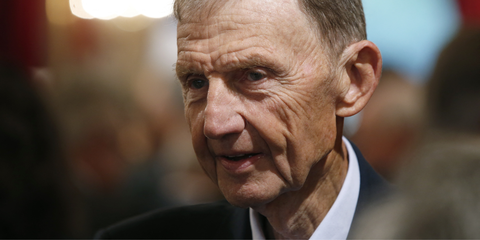 L Ancien Patron De Tf1 Etienne Mougeotte Revele 50 Ans De Secrets Des Medias Dans Un Livre