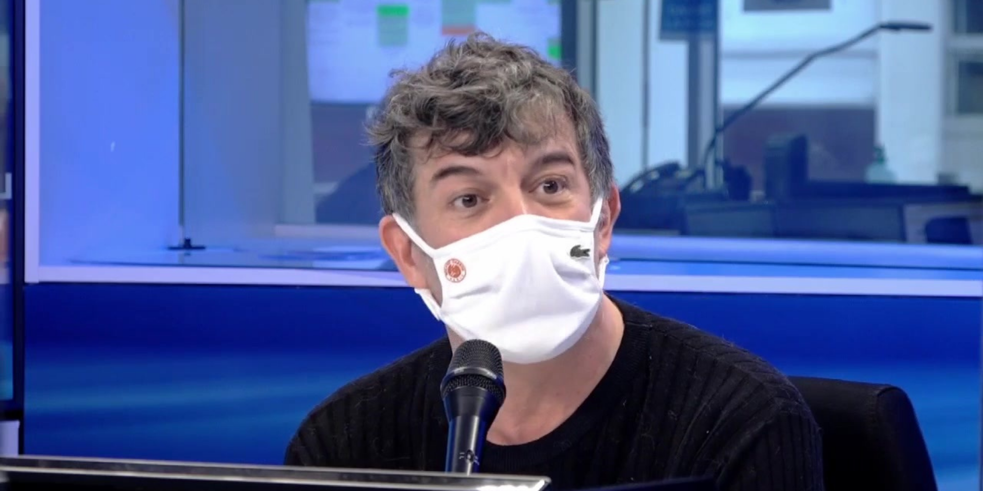 Stephane Plaza Raconte Sa Coloc Avec Karine Le Marchand Elle Ne Mange Que Du Quinoa [ 1000 x 2000 Pixel ]