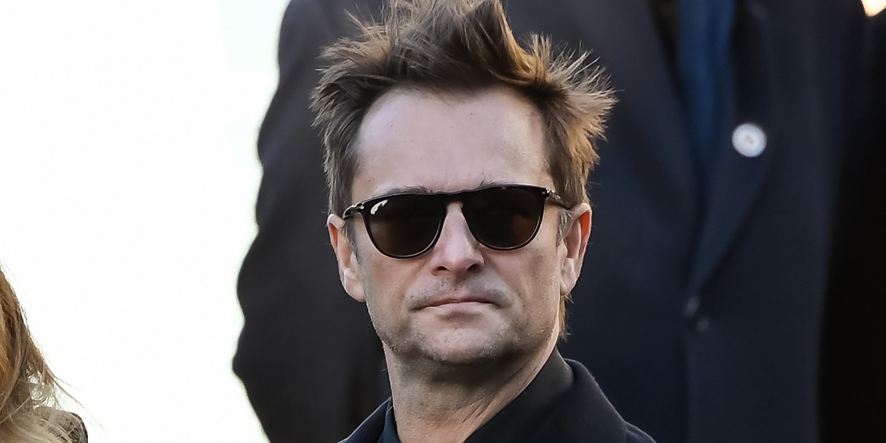 Sur Instagram David Hallyday Prend La Defense De Ses Sœurs Jade Et Joy