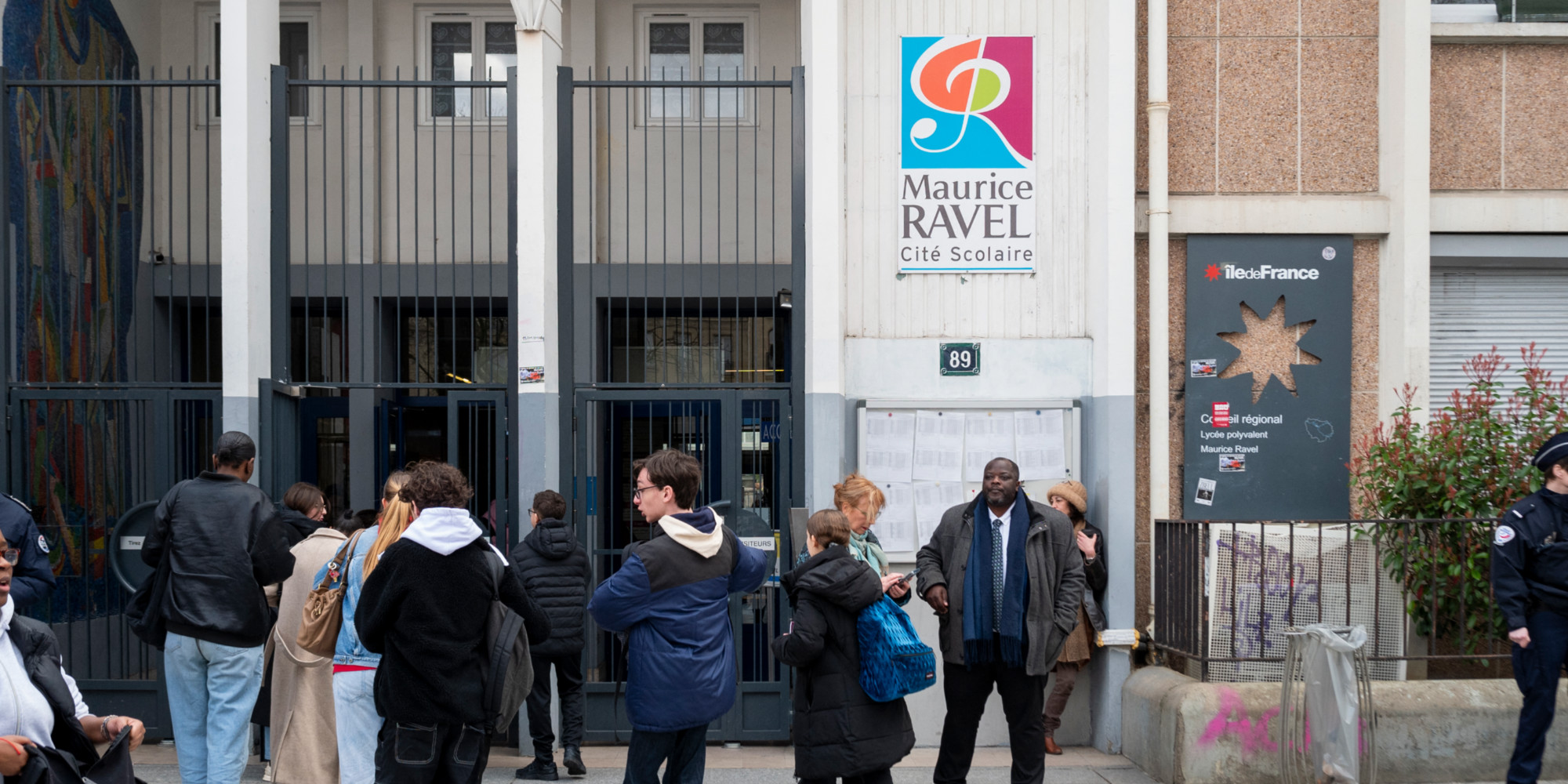 Incident Lié Au Voile Au Lycée Maurice-Ravel : La Plainte De L ...