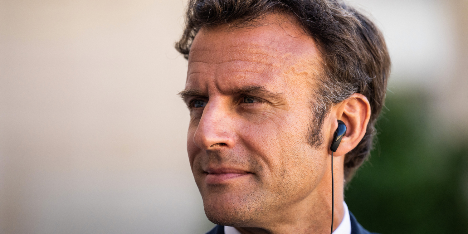 Au pied du mur, Emmanuel Macron reçoit les représentants des forces ...