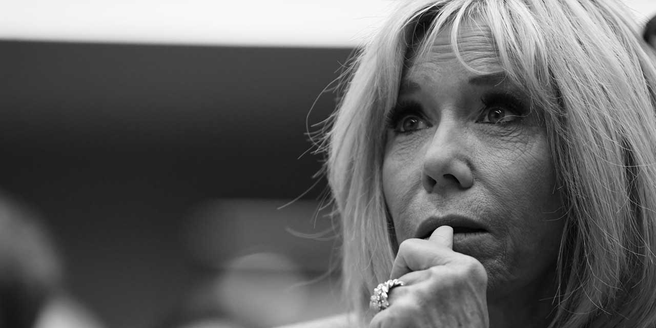 With The Operation Yellow Coins Brigitte Macron Is About To Go From Shadow To Light Teller Report