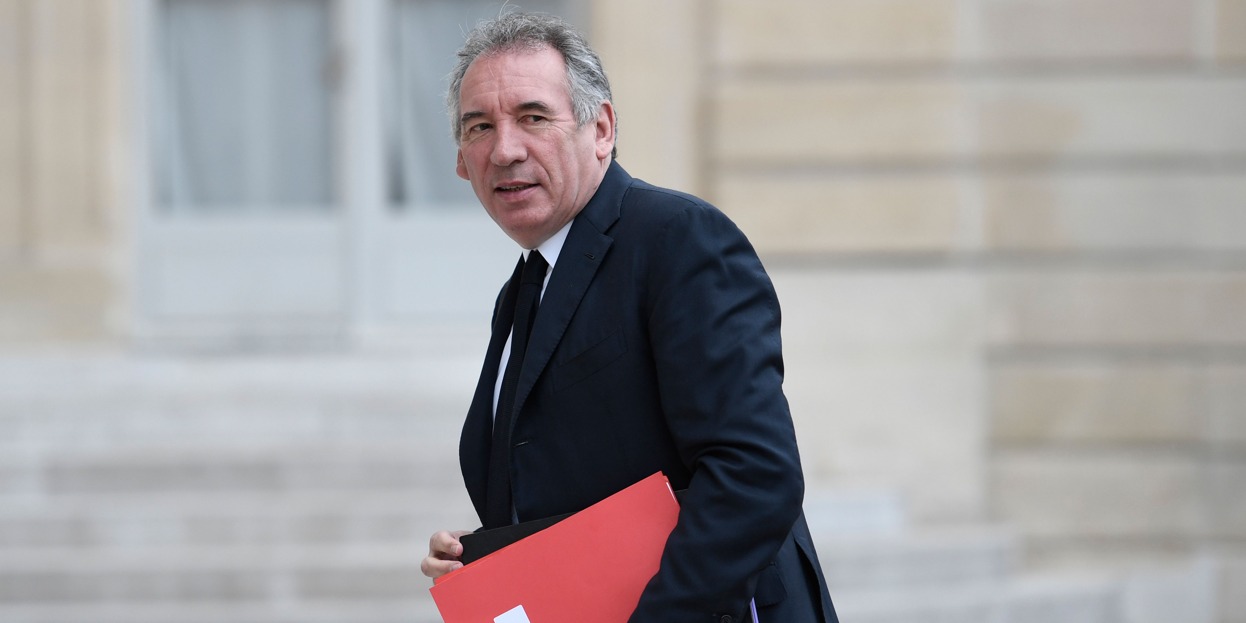 Bayrou, nouveau au plan "Mon interlocuteur premier, c