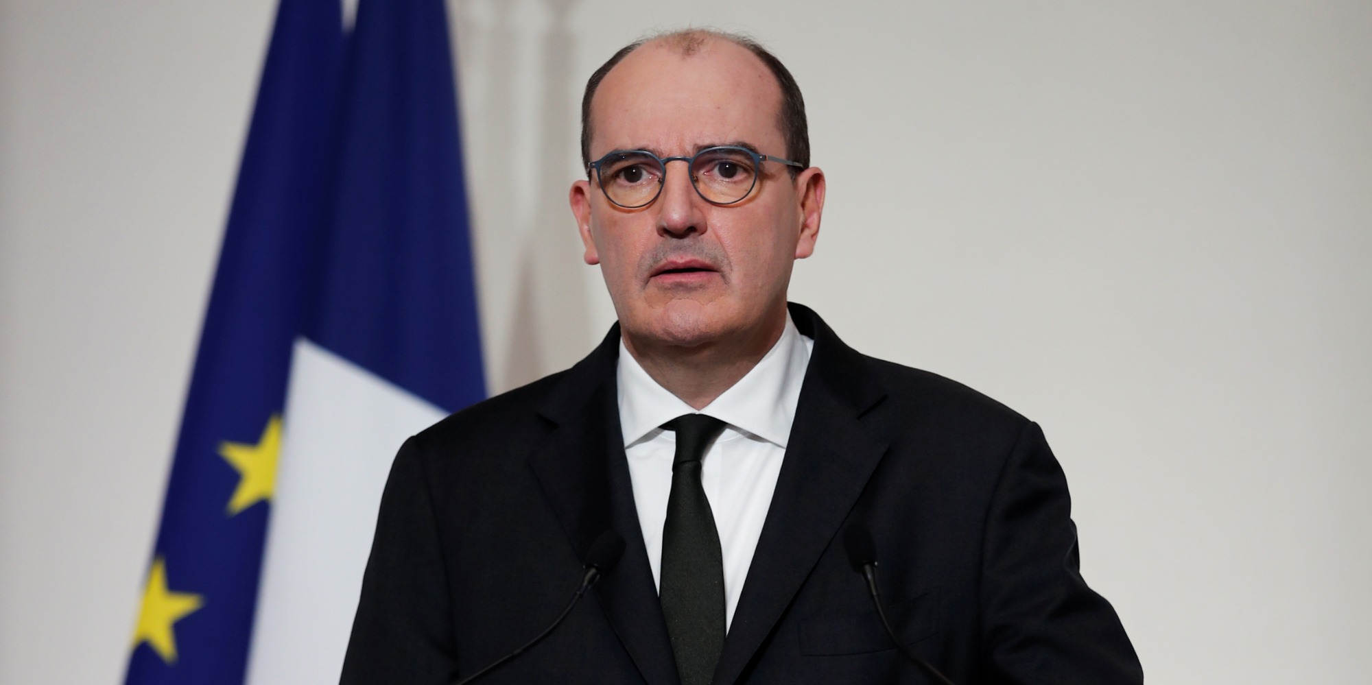 Covid-19 : Castex, cas contact de Macron, "se place à l ...