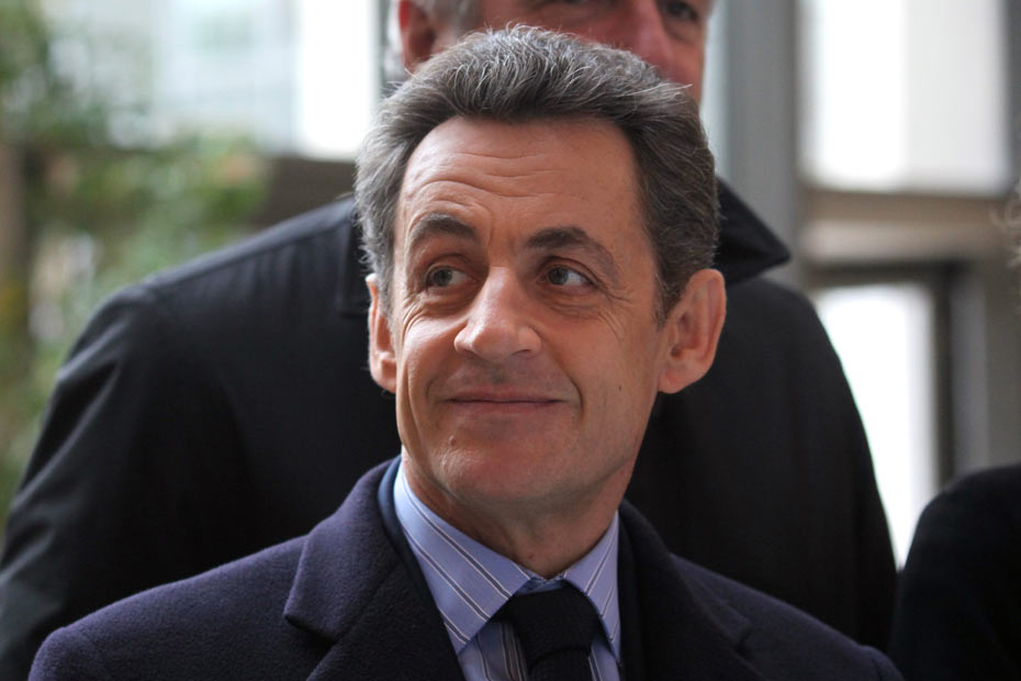 Dix gardes du corps pour Nicolas Sarkozy Dix gardes du corps pour Nicolas Sarkozy