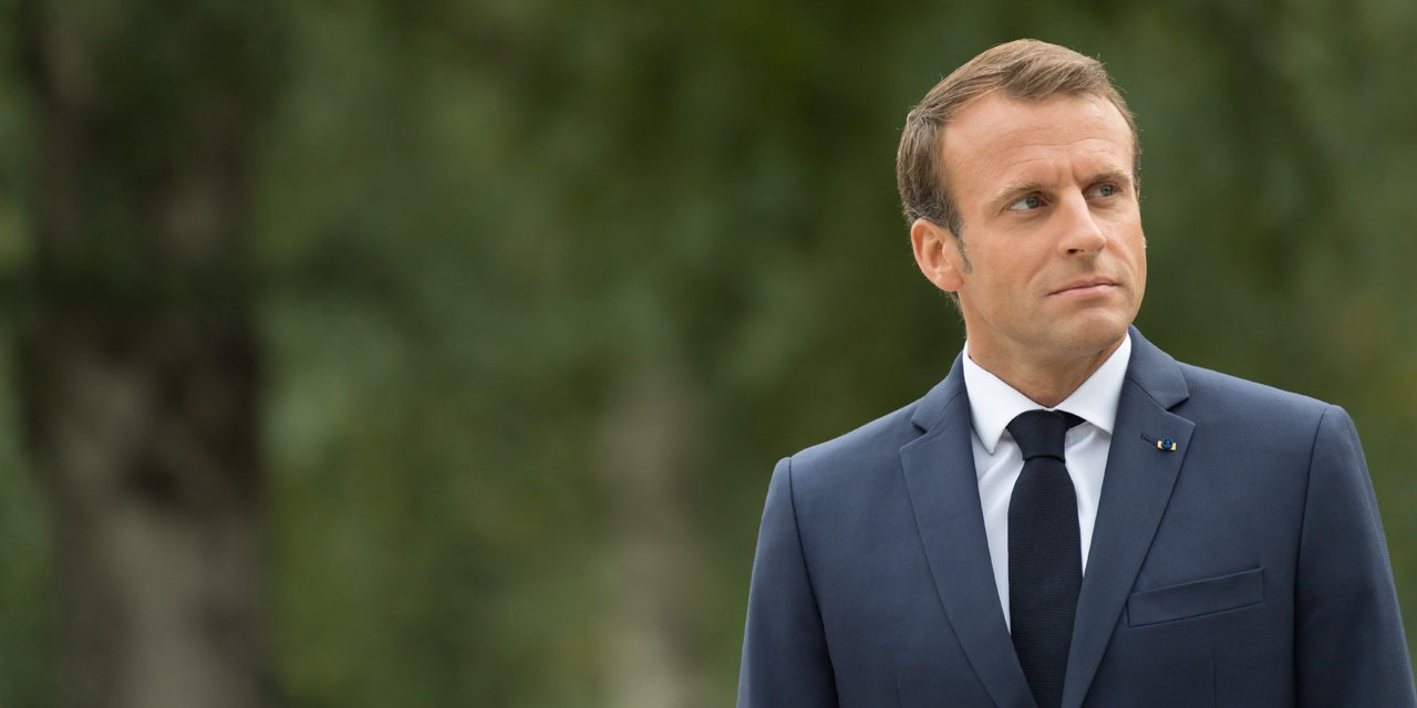 Edito Des Amis Ont Exhorte Emmanuel Macron A Se Reposer
