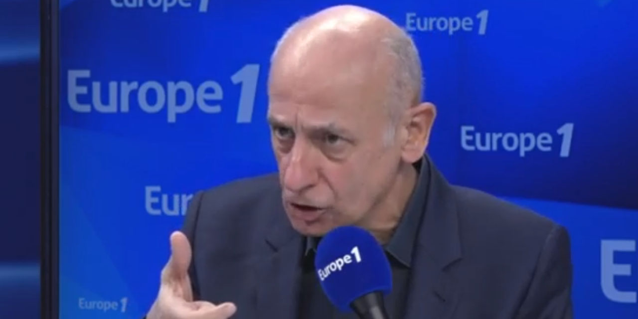 ÉDITO - "Les 'gilets jaunes' ont brisé Emmanuel Macron ...