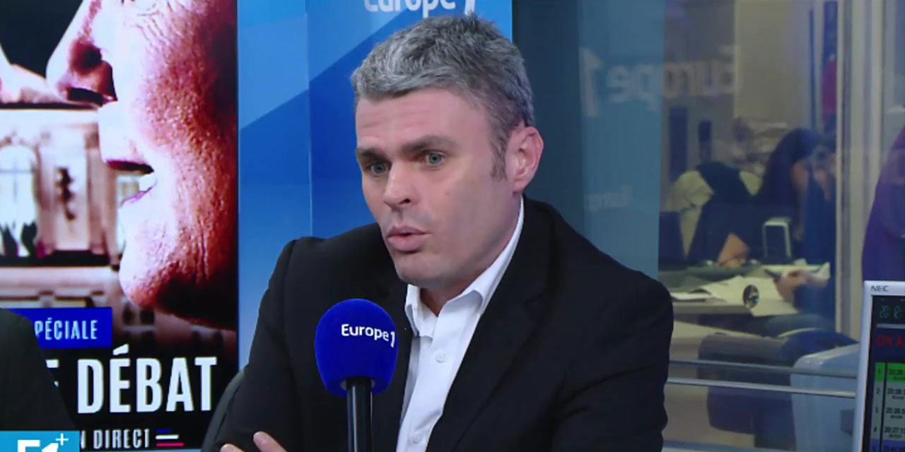 Elle essaye de me bouffer 07 image