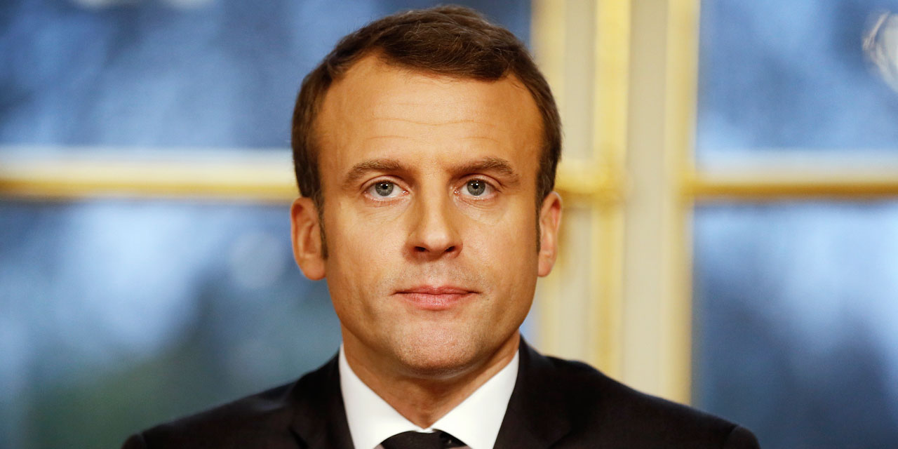 Emmanuel Macron présente ses premiers vœux aux Français