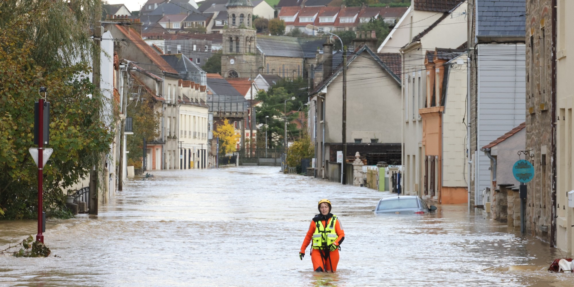 LIVE Emmanuel Macron in PasdeCalais, where a new rise in water