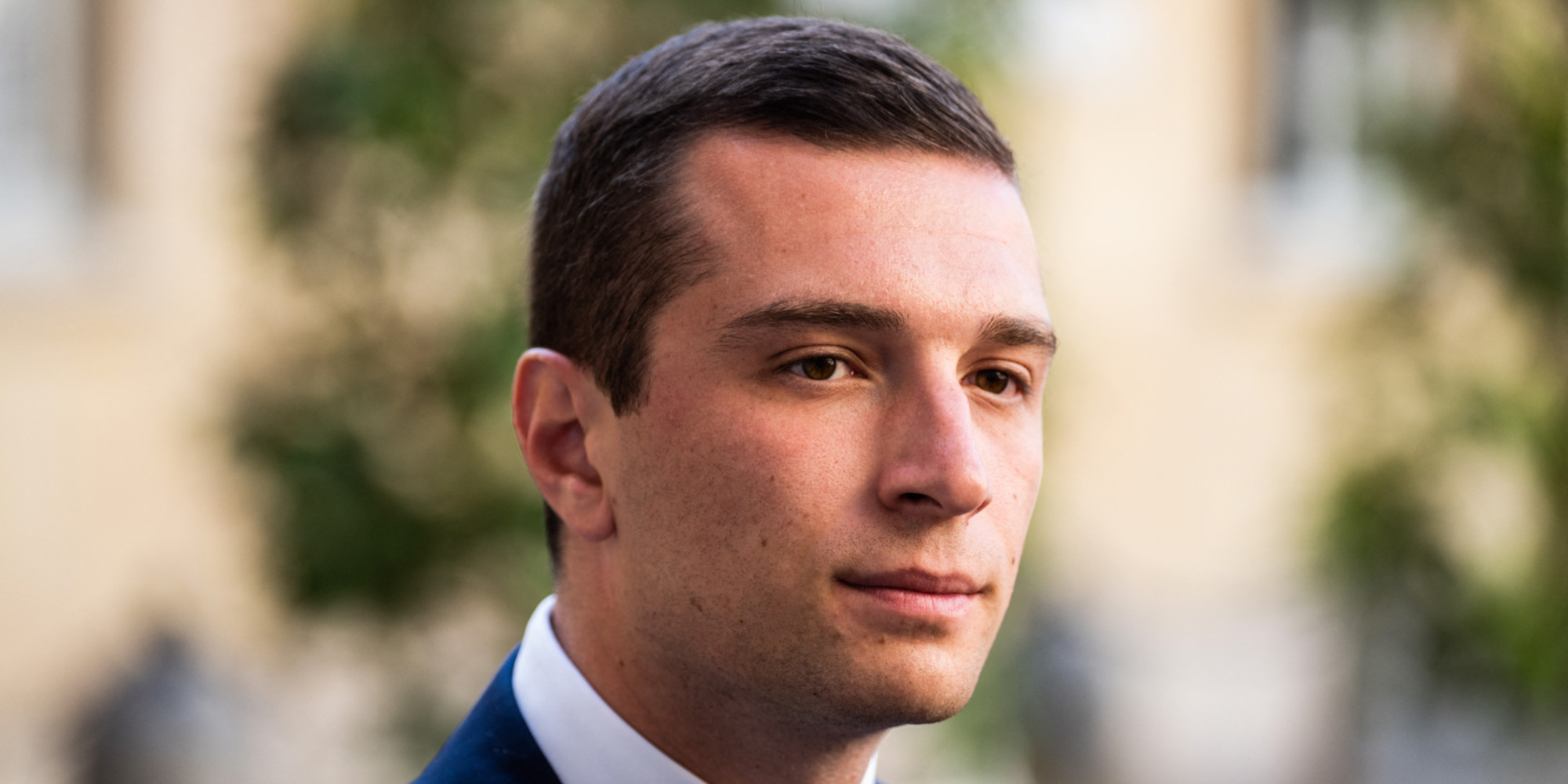 Jordan Bardella formalizes his candidacy for the head of the RN