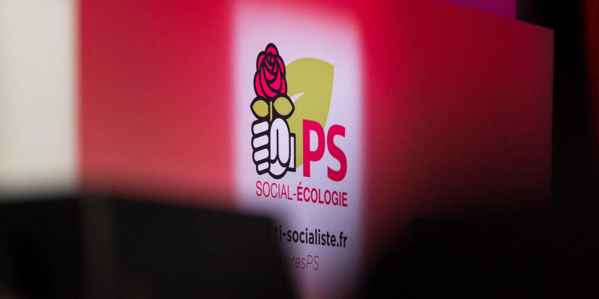 Le PS divisé sur la censure d&rsquo;un gouvernement mené par une personnalité de gauche