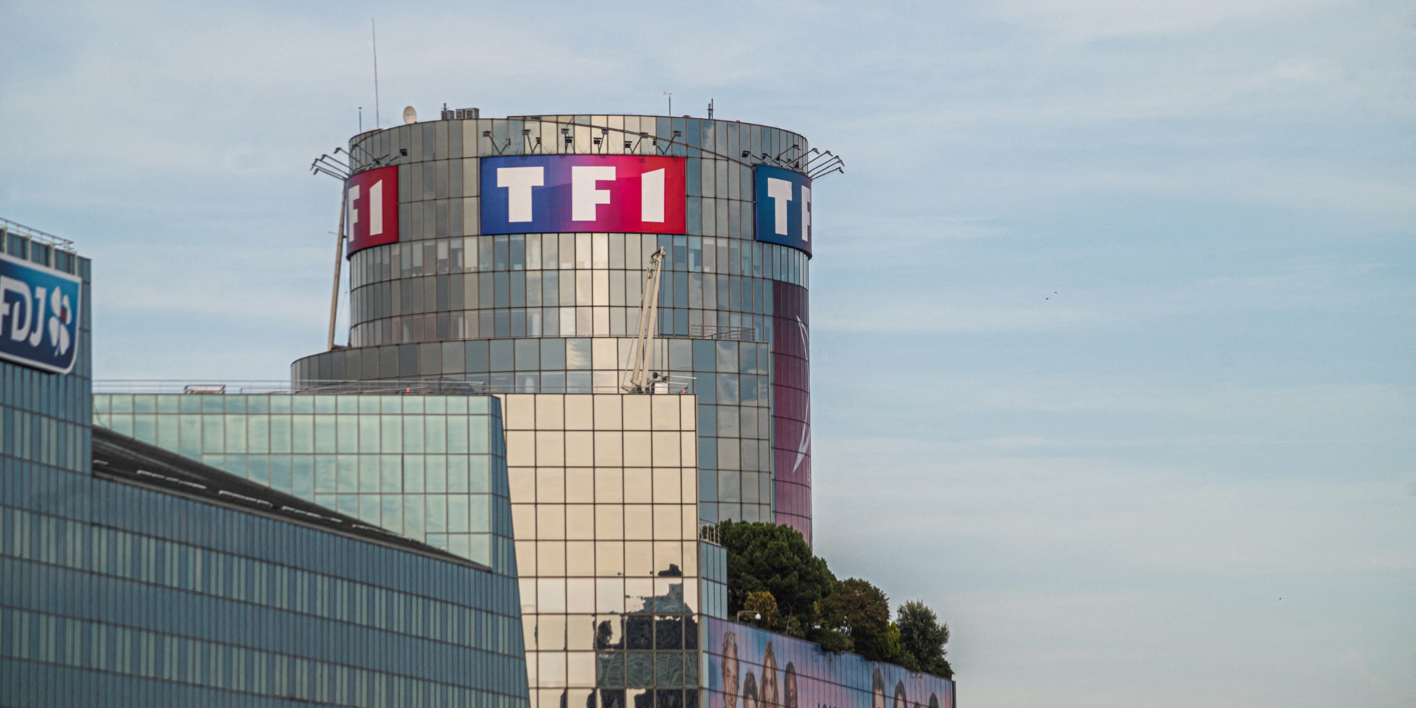débat entre Attal, Bardella et Bompard le 25 juin sur TF1 débat entre Attal, Bardella et Bompard le 25 juin sur TF1