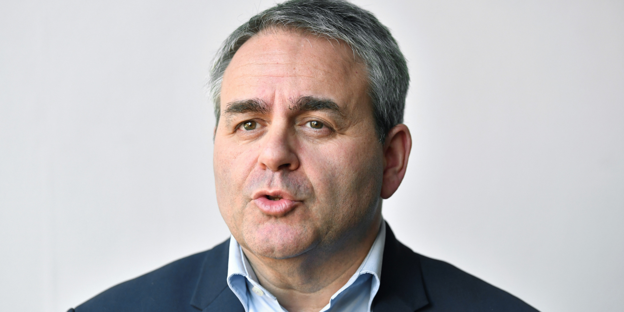 presidentielle l operation seduction de xavier bertrand chez les republicains
