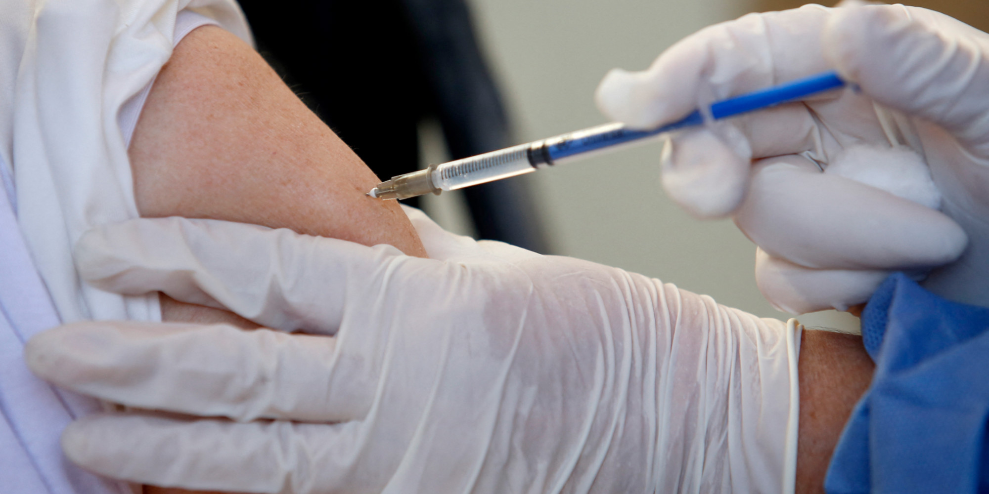 astrazeneca age limite pourquoi la vaccination des deuxieme ligne ne prend pas
