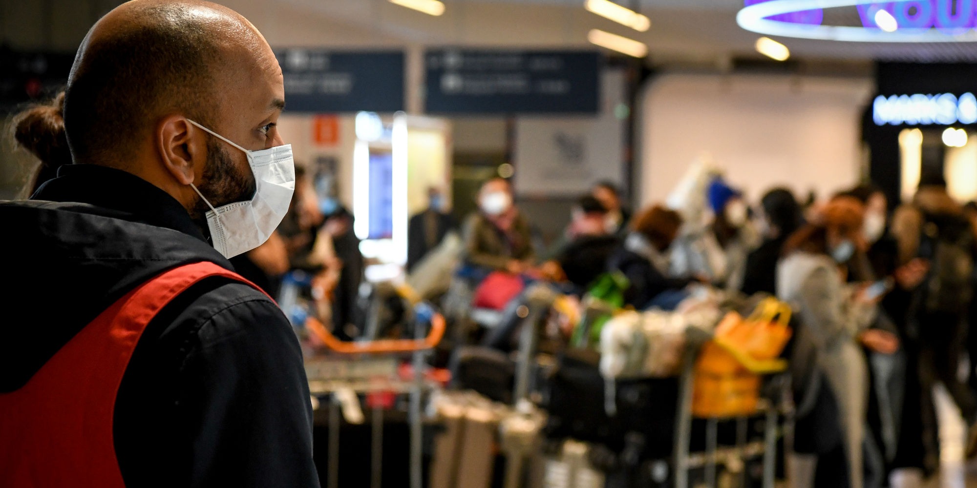 Coronavirus Nous Avons Pris Un Vol Milan Paris Sans Consigne Ni