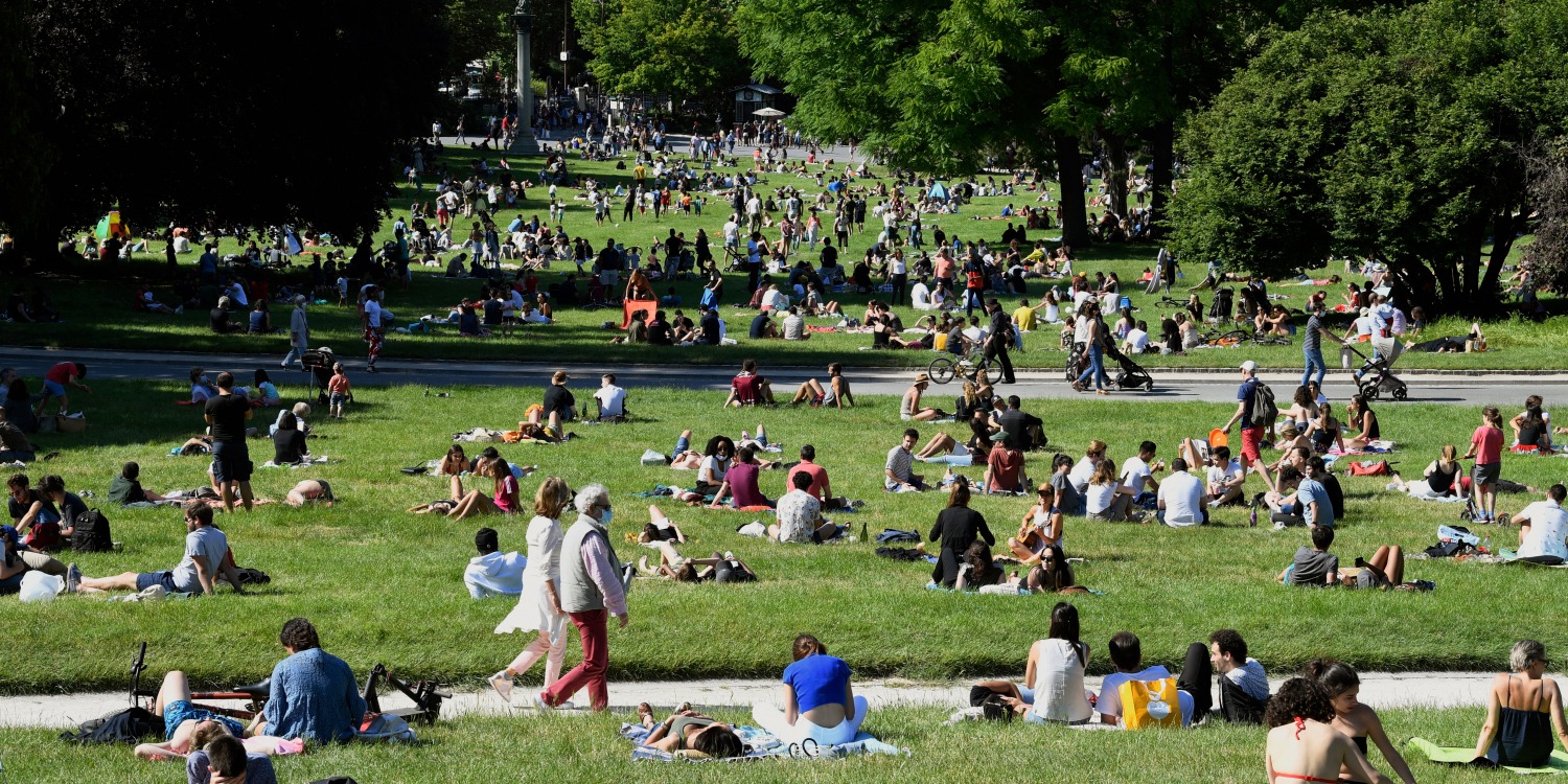 Coronavirus: letting young people infect each other, a false good idea? 