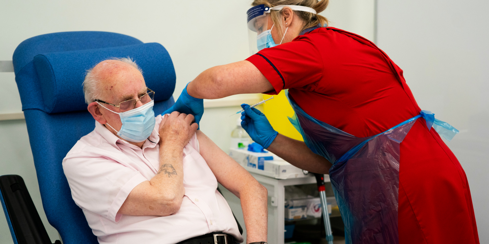 vaccins contre le covid 19 que sait on vraiment de leurs effets secondaires