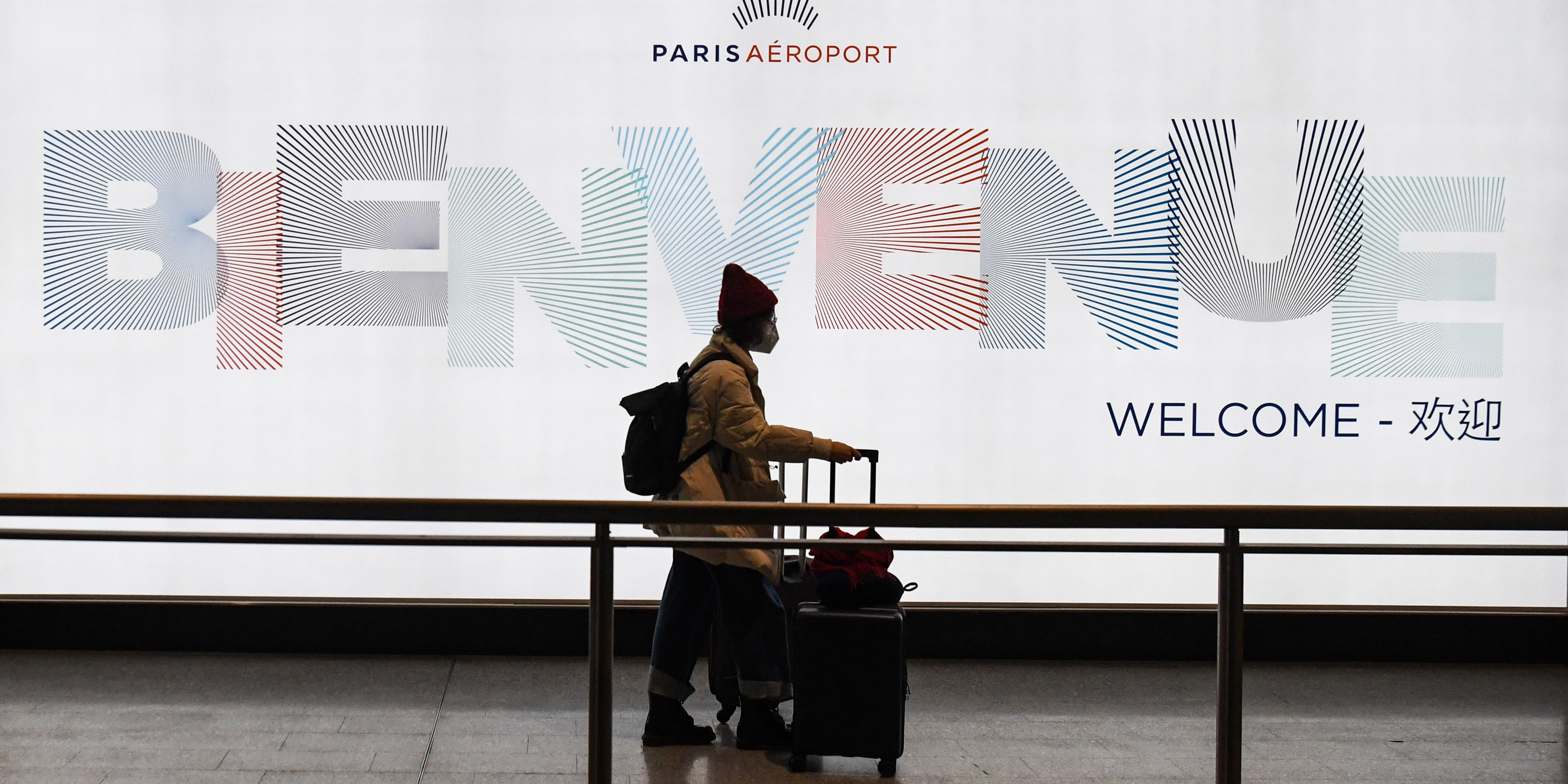 Virus Chinois A Roissy Charles De Gaulle L Equipe Medicale Tente De Calmer Les Angoisses