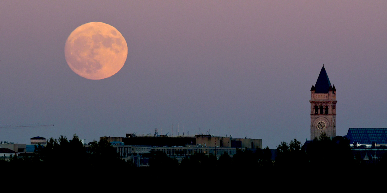 Pix Lune 1 Ville Les internautes se délectent (ou pas) des premières images de la "super Lune "