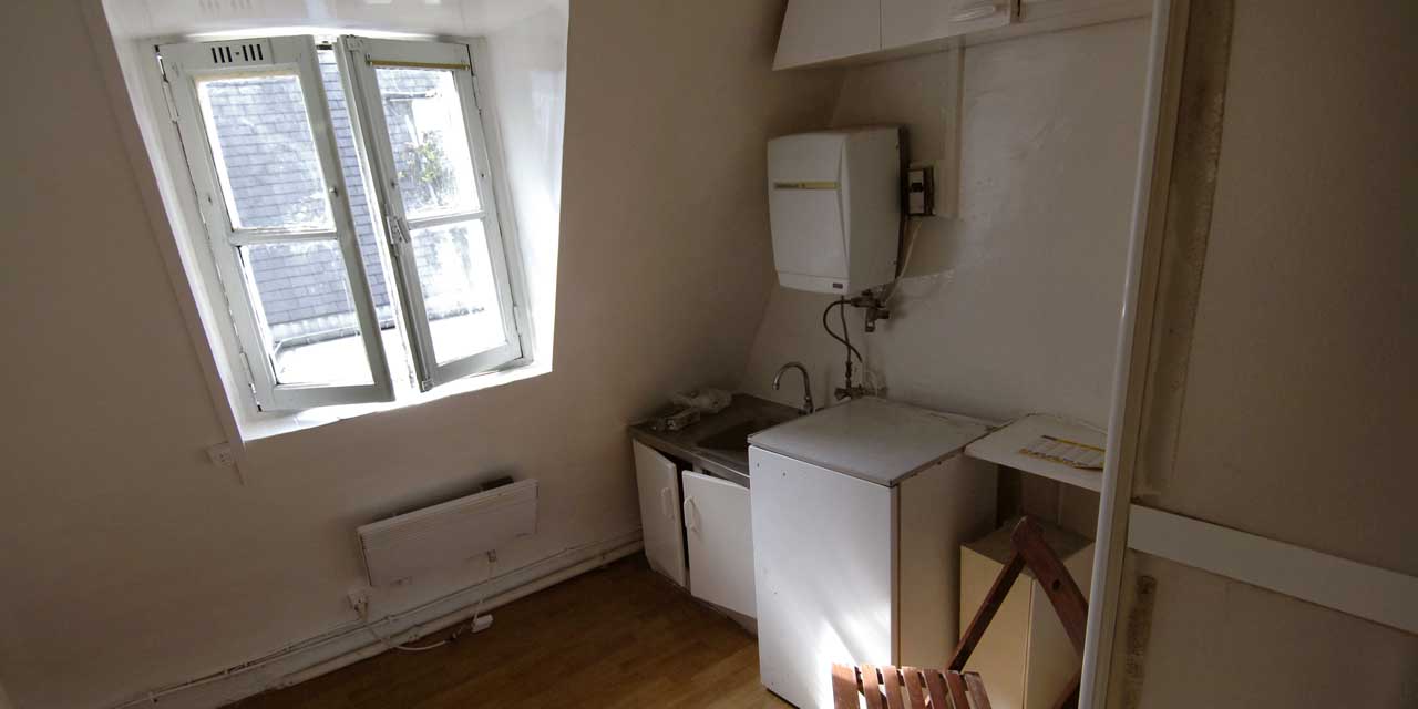 A Paris Le Calvaire De Ceux Qui Vivent Sous Les Toits On Se