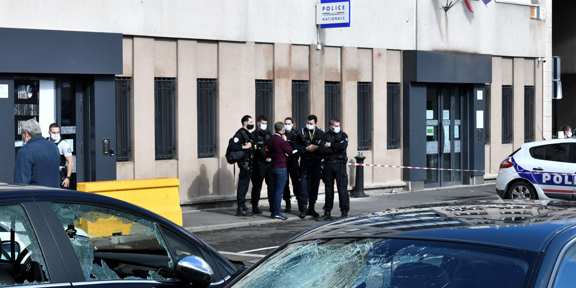 Police station attacked in ChampignysurMarne "We are not safe here