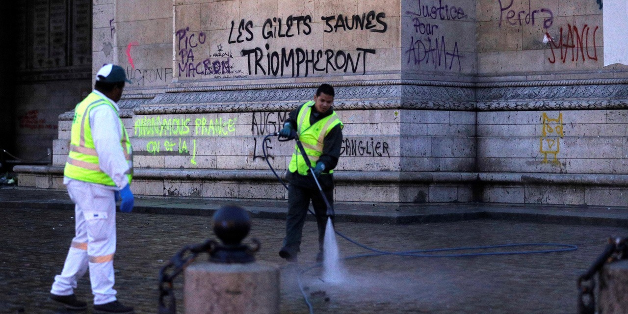 Des Centaines De Milliers Deuros De Dégâts Rien Que Sur L