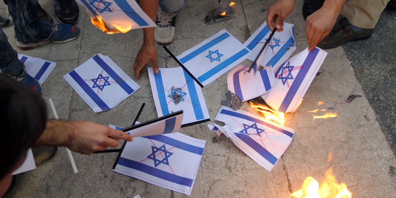 Faut-il lutter contre l'antisionisme pour vaincre l'antisémitisme