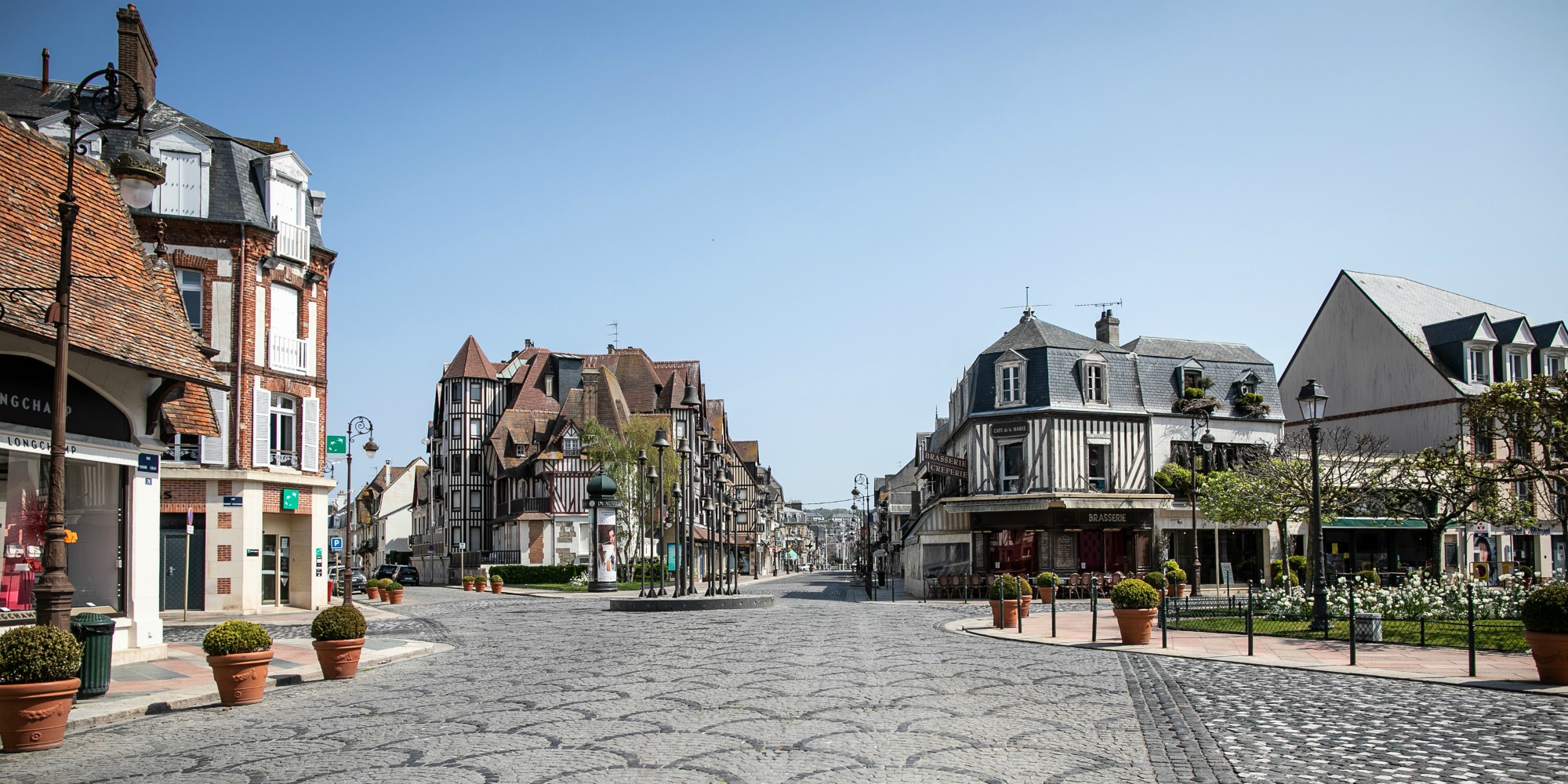 Venez Profitez Avec La Fin De La Limite Des 100 Km Deauville Attend Les Parisiens