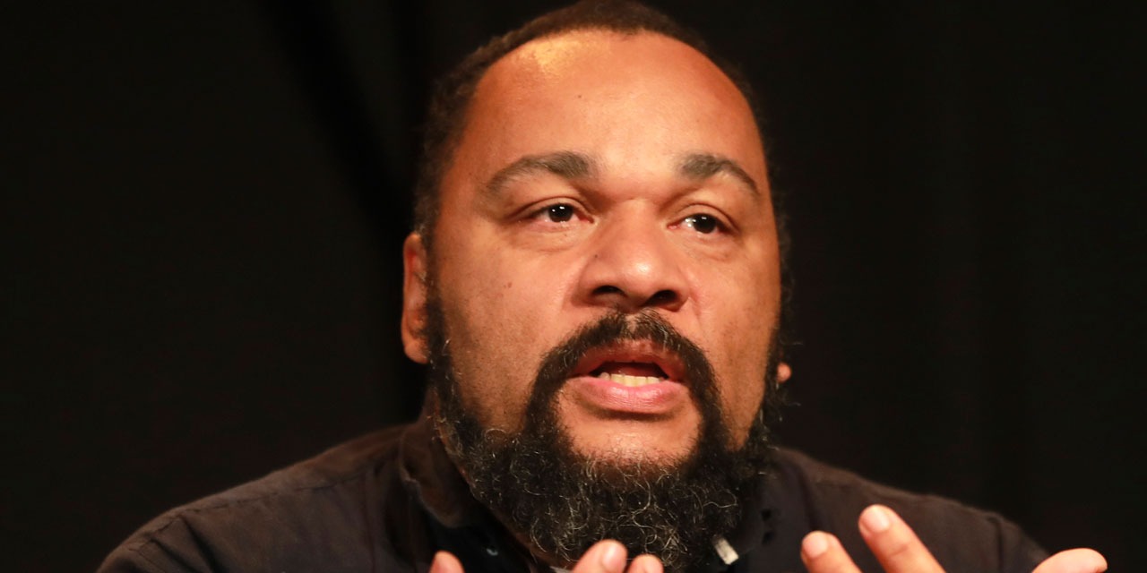 Dieudonné Fraude Fiscale Fraude fiscale, abus de biens sociaux, blanchiment : Dieudonné condamné à  deux ans de prison ferme