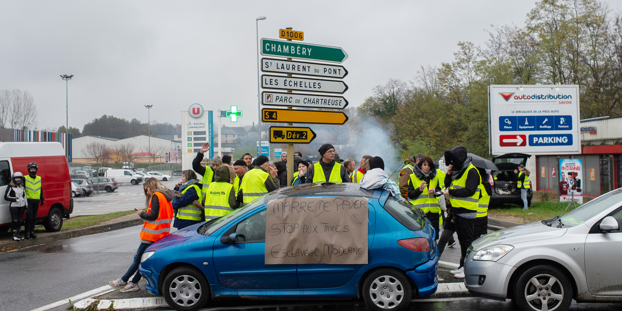 Gilets Jaunes Une Cagnotte Lancée Pour La Famille De La