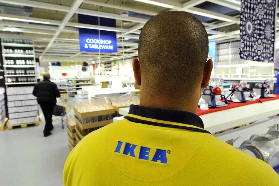 Ikea accusé de discrimination raciale