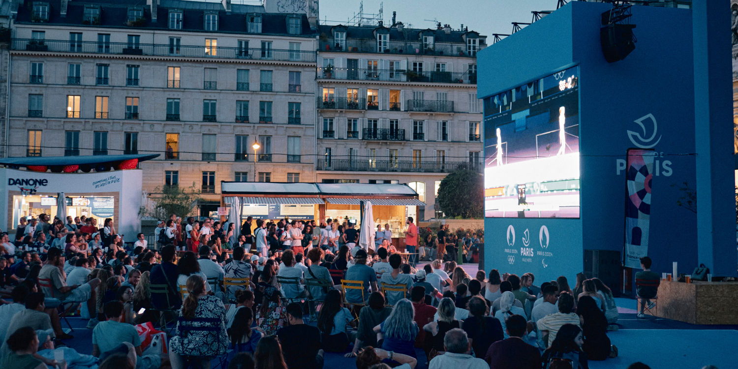 les fans zones font le plein de supporters dans la capitale et vibrent à chaque médailles les fans zones font le plein de supporters dans la capitale et vibrent à chaque médailles