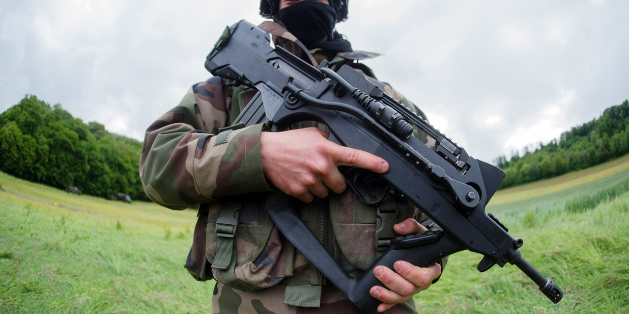 La Garde nationale sera dotée du fusil d'assaut Famas
