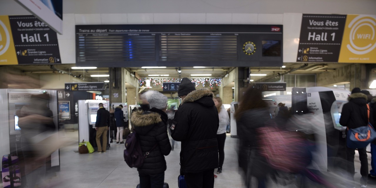 Perturbations A La Gare Montparnasse Apres Une Nouvelle Panne