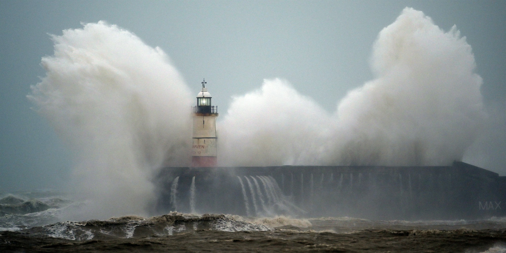 The Balance Of The Night Of The Ciara Storm Canceled Flights Torn Roofs Homes Deprived Of Electricity Teller Report