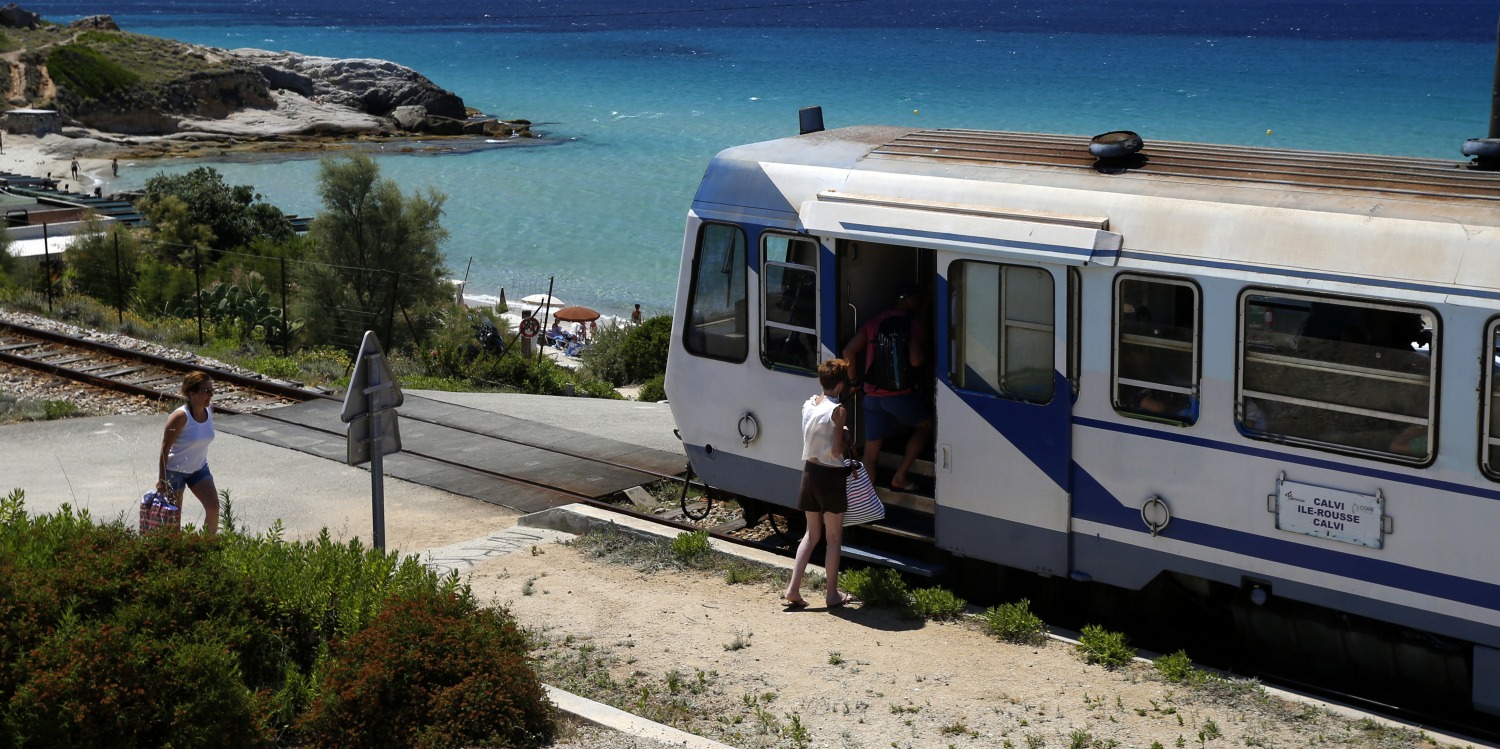 Partir En Vacances Pres De Chez Soi Le Gouvernement Previent Les Francais Devront Partir En Vacances Pres De Chez Eux Cet Ete