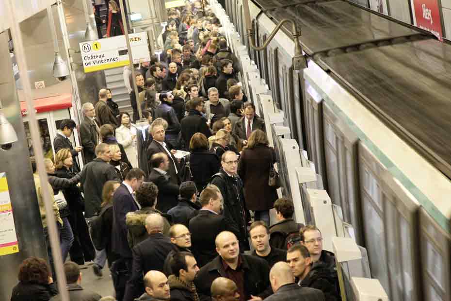 Le "top 10 des incivilités" dans le métro
