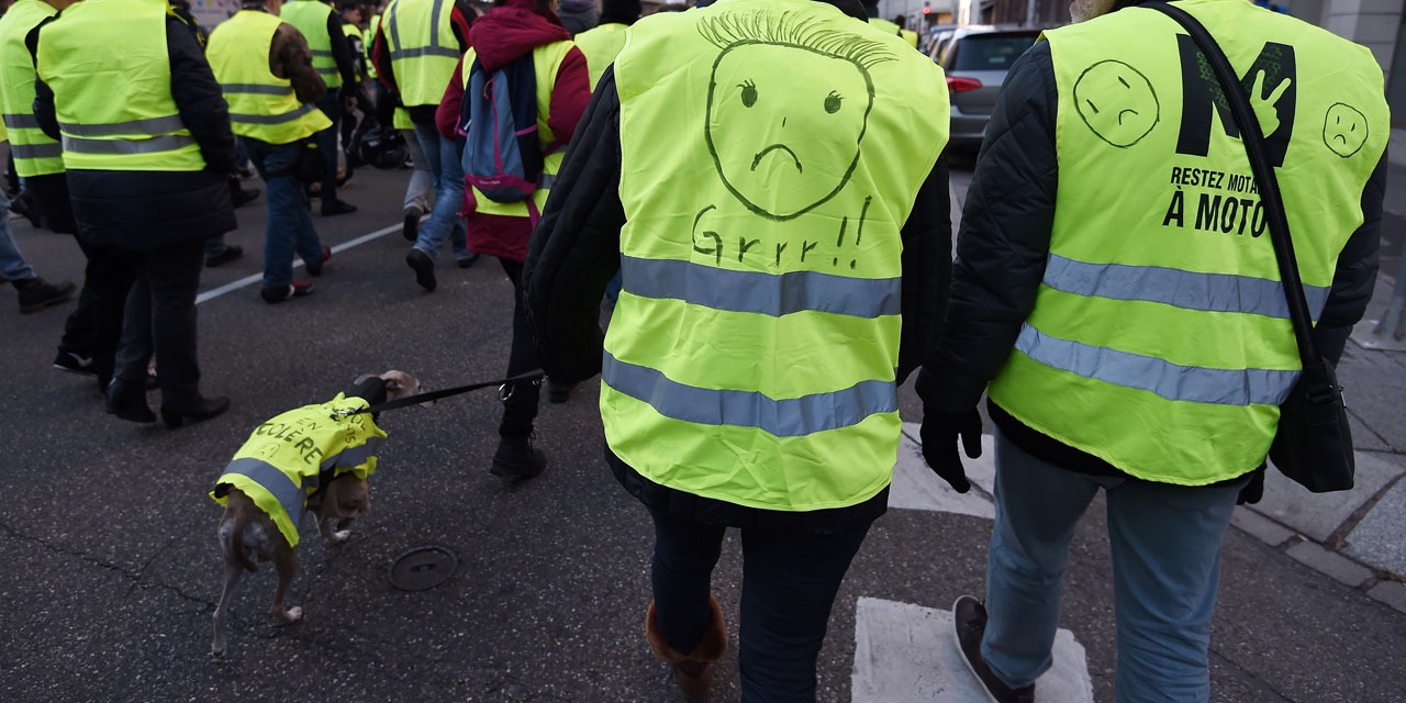 Les Gilets Jaunes Pourront Manifester à Paris Samedi Mais