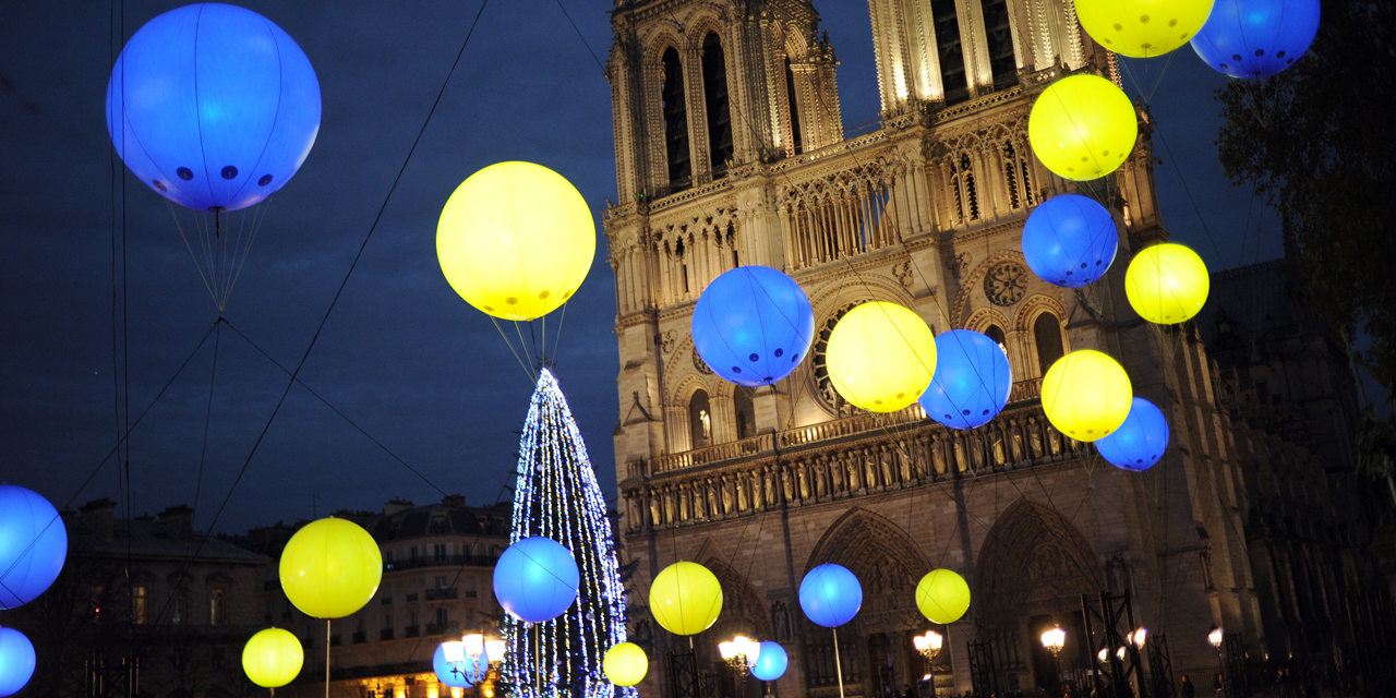 L'état d'urgence prive Notre-Dame de Paris de sapin de Noël géant
