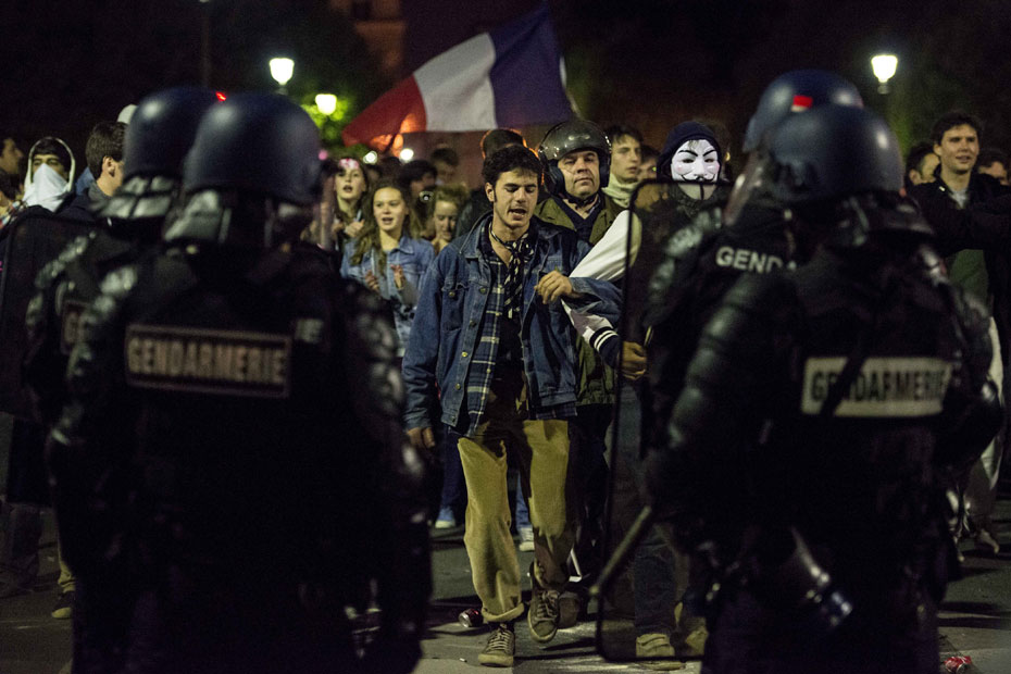 Condamne Pourquoi L’Homme Est Condamné : L’homme est-il condamné à être libre ...