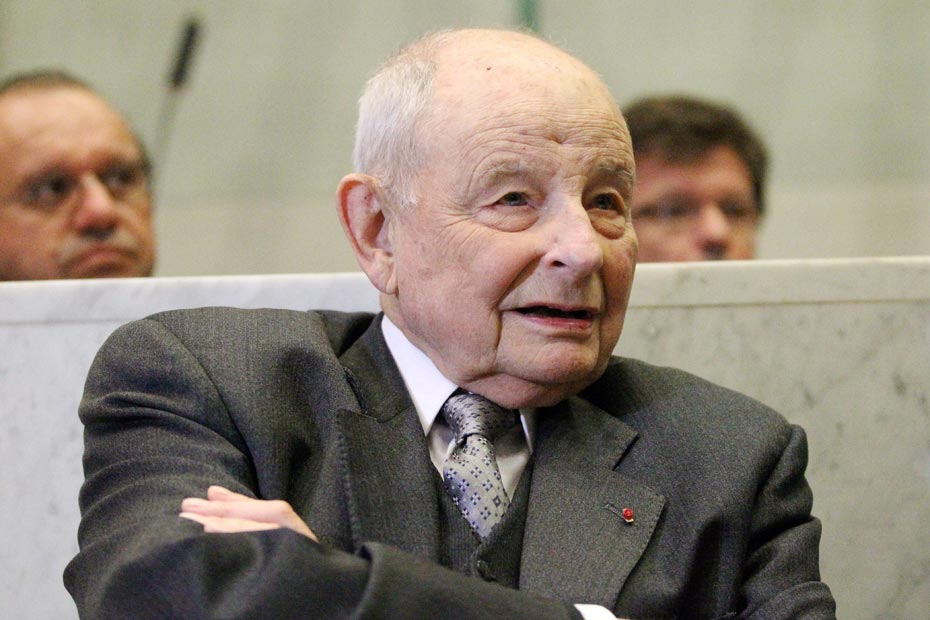 Mediator Jacques Servier Mis En Examen